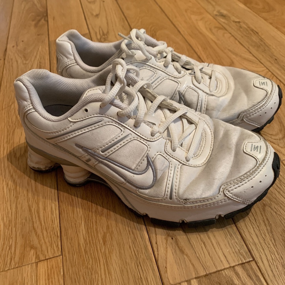 Nike shocks